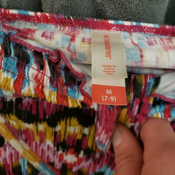 Halter top - Picture 3 of 3